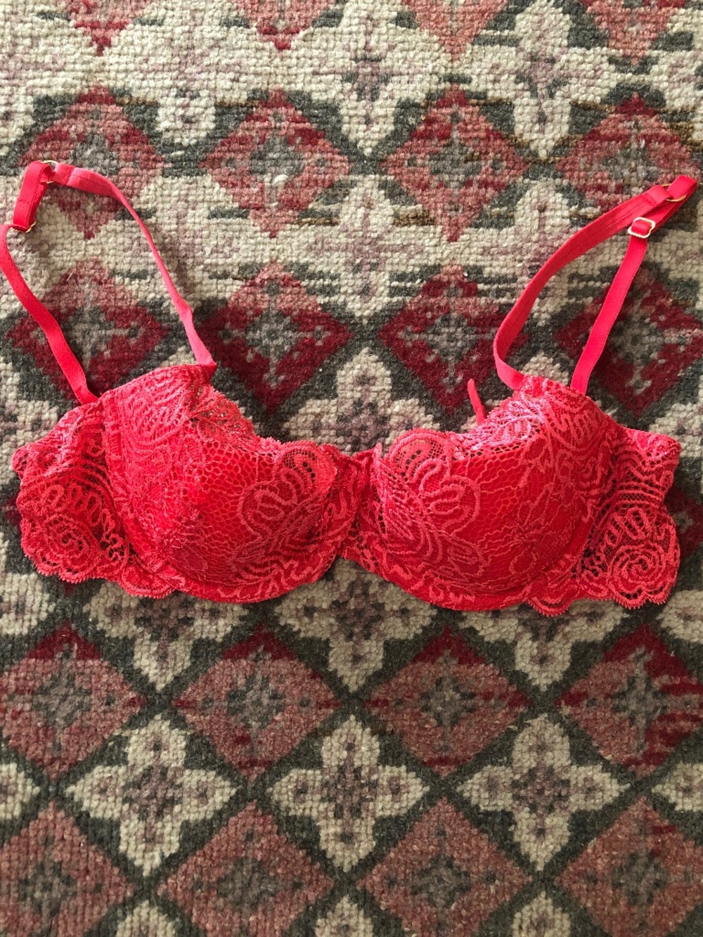 Victorias Secret Very Sexy Lace Bra Red 34C